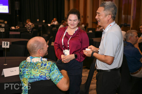 Executive-Networking-Break-001